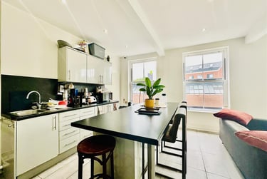 1 bed house, Southwell Road, Hockley, Nottingham, NG11DL - Image 2